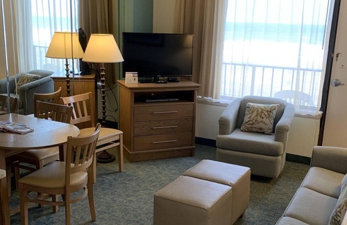 Northeast Virginia Beach Condo | VA Beach Oceanfront/Boardwalk - Summer Fun!