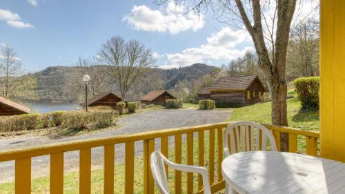 Saint-Jacques-d'Ambur Apartment | Vacancéole - Les Chalets de la Chazotte