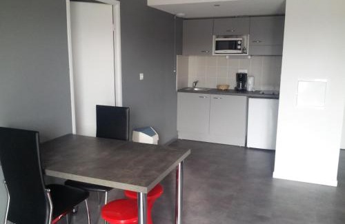 Saint-Jean-de-Vedas Apartment | Vacancéole - Le Terral - Montpellier Sud
