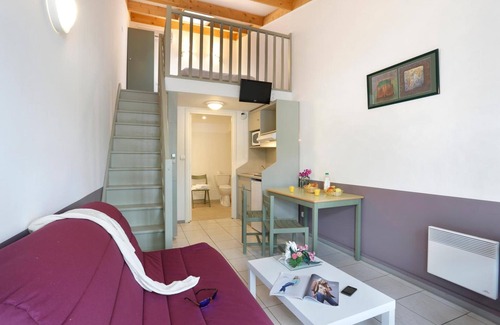 Merville Hotel | Vacancéole - Resid'price