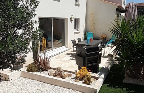 La Crau House | Vacances Dans un Village du Var Entre Hyères et Carqueiranne