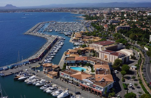 Saint-Raphael Boat Rental | Vacances Insolite en Pleine Liberté