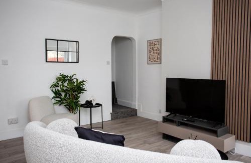 Tudhoe House | Vacant Nests The Attwood Smart Tv Wifi