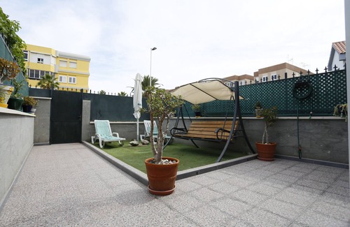 San Fernando Apartment | Vacation 'Masvacation Calle Lanzarote B' with Private Terrace, Wi-Fi and Air Conditioning