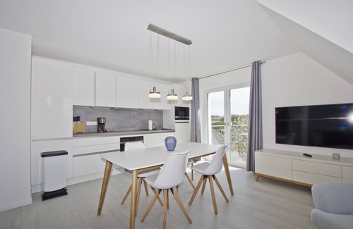 Gross Zicker Apartment | Vacation apartment with sea view, balcony and garden - Haus Inselblick FeWo MEERluft