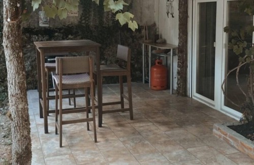 Sainte-Croix-de-Mareuil House | Vacation home "Gare de Mareuil" in southwest France