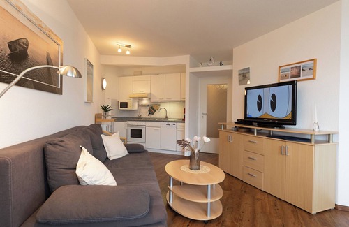 Dorumer Neufeld Apartment | Vacation apartment Kormoranweg 42-203. With balcony and close to the beach.