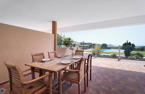 Complejo turistico Amarilla Golf Apartment | Vacation Apartment 'Royal Marine Golf V' with Sea View, Wi-Fi and Air Conditioning