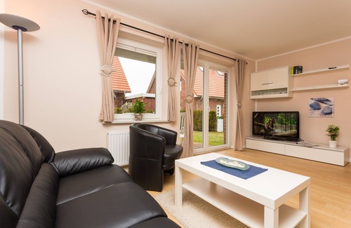 Wittduen Apartment | Vacation apartment "kleiner Fiete" on Amrum, 100m to the beach,