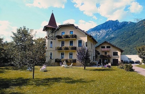 Bad Reichenhall Apartment | Vacation apartment type A south-facing, 38sqm, 1 bedroom, balcony with mountain view