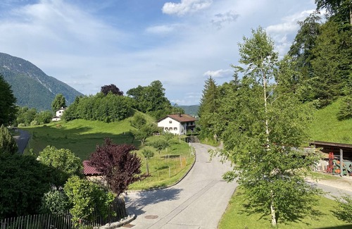 Bad Reichenhall Apartment | Vacation apartment with magnificent mountain panorama 30 sqm, balcony, 1 to 2 persons
