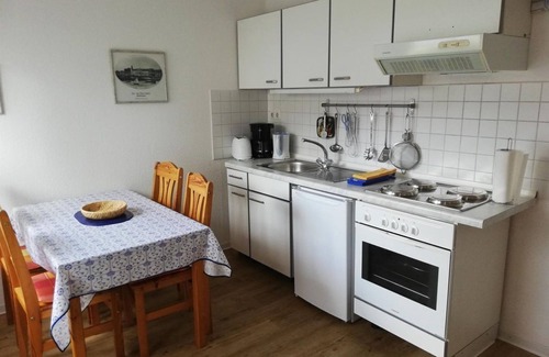 Bad Zwischenahn Apartment | Vacation apartment Au-Wiesen, shower, WC - Ferienwohnungen Meeres-Brise - Brunnenweg
