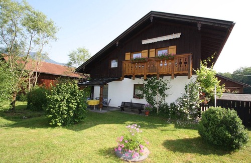 Gmain Apartment | Vacation apartment Staufen in rural surroundings with 70 sqm, 2 bedrooms up to 5 persons