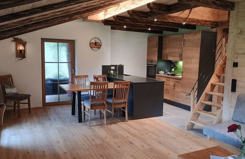 Winkl Apartment | Vacation apartment 3 Watzmann for 1-4 persons, approx. 82 m², 2 bedrooms, shower/WC, extra WC, bathroom