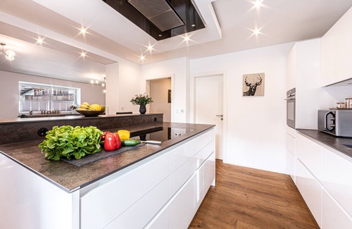 Bischofswiesen Apartment | Vacation apartment Untersberg for 1-6 pers., 110m², 3 bedrooms with terrace