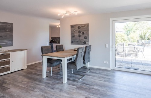 Husum Apartment | Vacation apartment Schobüller Austernfischer in Husum-Schobüll for up to 4 people