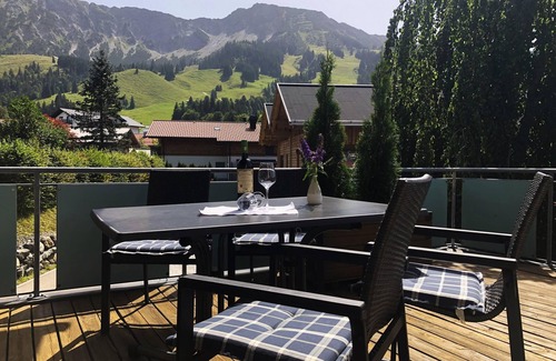 Oberjoch Apartment | Vacation apartment 2-4 persons - balcony (Tyrol) - Haus Alpenblick
