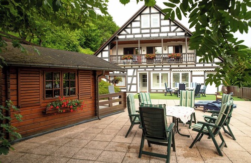 Westfeld Apartment | Vacation apartment Am Park