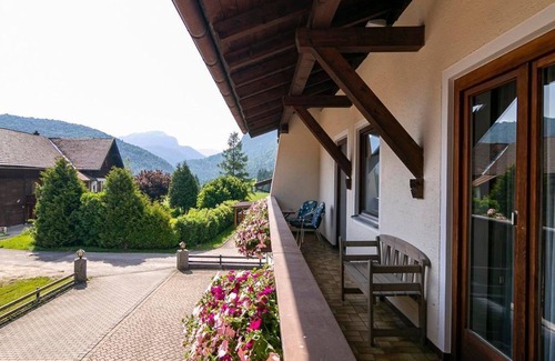 Weissbach an der Alpenstrasse Apartment | Vacation apartment - Guesthouse Aschauer