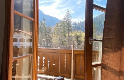 Weissbach an der Alpenstrasse Apartment | Vacation apartment/apartment for 2 guests with 58m² in Schneizlreuth (273337)