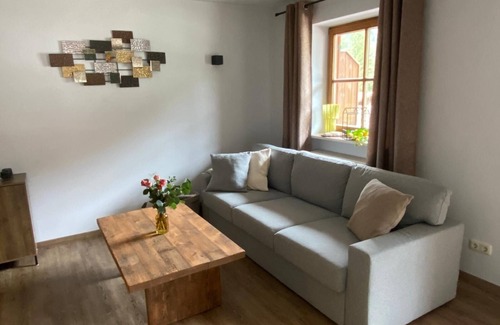 Weissbach an der Alpenstrasse Apartment | Vacation apartment/apartment for 2 guests with 58m² in Schneizlreuth (273337)