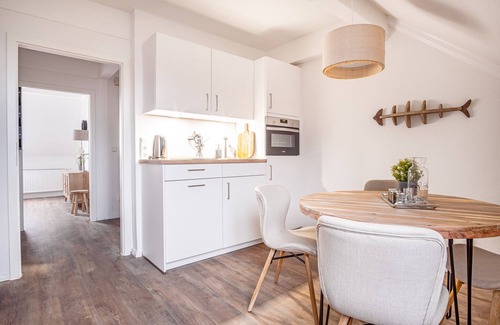 Ostersiel Apartment | Vacation apartment "Aalmutter" - relaxed vacation with a view in the attic
