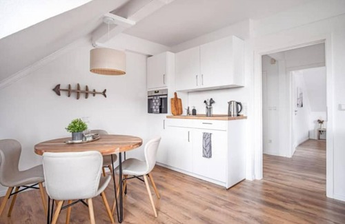 Ostersiel Apartment | Vacation apartment "Aalmutter" - relaxed vacation with a view in the attic