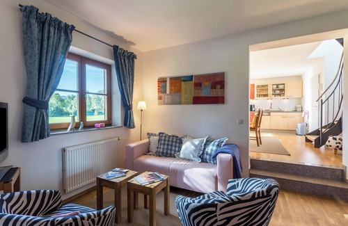 Gilgenhofe Apartment | Vacation Apartment "Alpen Chalet Alte Talstation" with Mountain View, Infrared Cabin & Garden