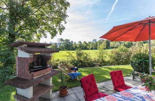 Gilgenhofe Apartment | Vacation Apartment "Alpen Chalet Alte Talstation" with Mountain View, Infrared Cabin & Garden