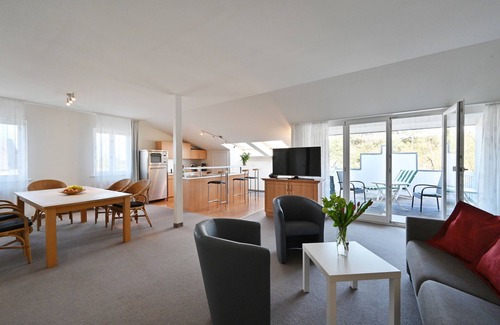 Sellin Apartment | Vacation apartment/apartment for 6 guests with 132m² in Sellin (161362)