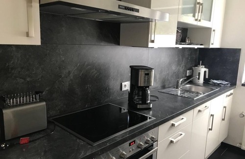 Bad Pyrmont Apartment | Vacation apartment "Wintergarten" - apartment/flat, shower, WC, 2 bedrooms