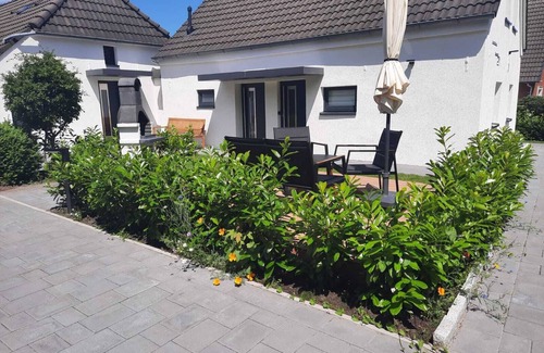 Nordseebad Burhave Apartment | Vacation apartment Nordmöwe Burhave for 2-4 pers. with garden and barbecue - close to the sea