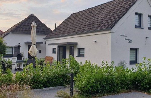 Nordseebad Burhave Apartment | Vacation apartment Nordmöwe Burhave for 2-4 pers. with garden and barbecue - close to the sea