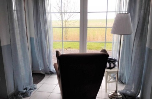 Eckwarder Ahndeich Apartment | Vacation apartment Strandkorb - Holiday apartments Huus Diekenblick