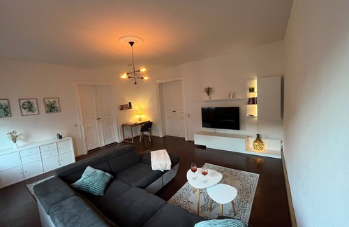 Meerane Apartment | Vacation apartment "Emilie" in a beautiful old villa