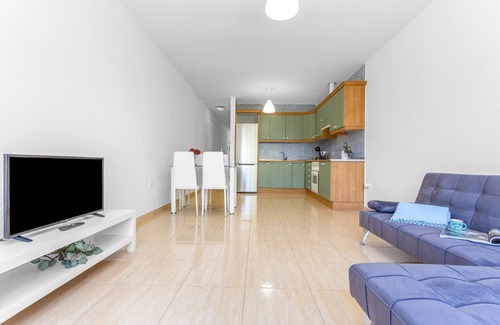 Puerto Lajas Apartment | Vacation Apartment 'Somar' with Mountain View, Private Terrace and Wi-Fi