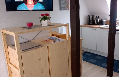 Nordseebad Burhave Apartment | Vacation apartment for up to 2 persons + small child, quiet location between beach and town center
