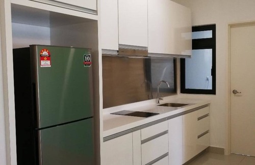 Medini Apartment | Vacation Apartment Meridin, 9 pax 2km to Legoland by TH