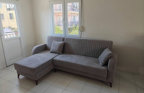 Gumuldur Apartment | Vacation apartment near the beach