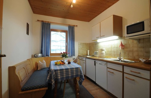 Seeon-Seebruck Apartment | Vacation apartment no. 2 with south-facing balcony, 35sqm