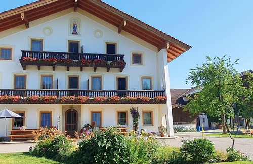 Seeon-Seebruck Apartment | Vacation apartment no. 2 with south-facing balcony, 35sqm