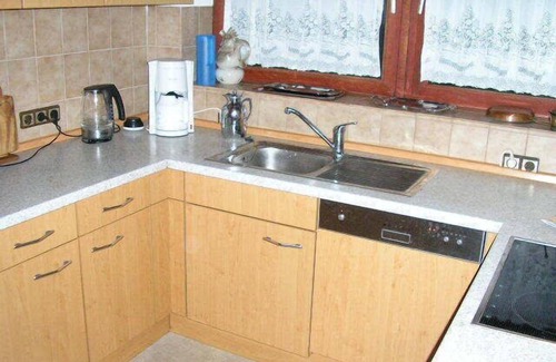 Friedeburg Apartment | Vacation apartment on the ground floor: 3 bedrooms, quiet, ideal for visits to the coast and islands