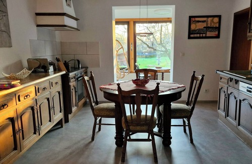 Mirow Apartment | Vacation apartment on Herrensteig and Lake Mirower with conservatory and terrace