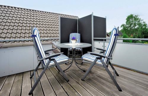 Esens Apartment | Vacation apartment Poseidon - Ferienwohnungen Haus Sternenlicht