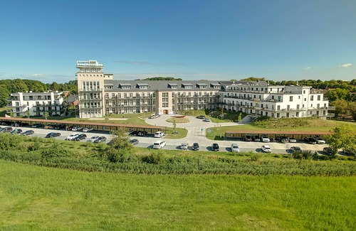 Ostseebad Wustrow Apartment | Vacation apartment Seeschwalbe with west-facing balcony, 530 meters from the Baltic Sea