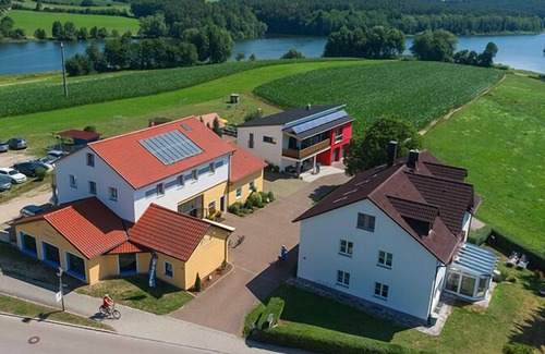 Absberg Apartment | Vacation apartment "Sonnenschein" with balcony