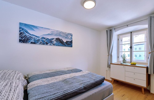 Tittmoning House | Vacation apartment Tittmoning town square