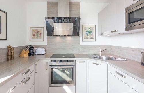 Zentrum Apartment | Vacation apartment Vis à vis zum Schloss in Husum for up to 4 people