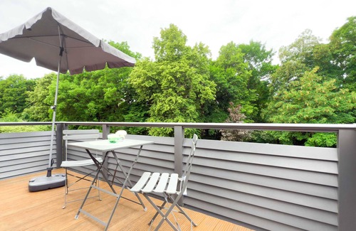 City Centre Regensburg Apartment | Vacation apartment with balcony
