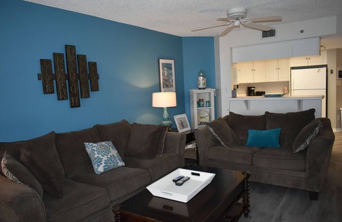 Indian Shores Condo | Vacation at the Beach in our 3 bedroom condo. Book Now! Beautiful Gulf views.